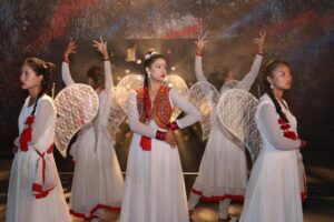 ‘गुन भुल्यौ पित्तलको’ जस्तो चर्चित र सर्वाधिक रुचाइएका गीतको सफलता पछि सार्वजनिक गरिन गायिका सारिकाले ‘मैना चरी’  (भिडियोसहित)