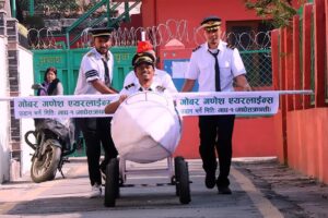 माघ १ देखि प्रदर्शनमा आउँदै ‘गोबर गणेश’ : महलदेखि सडकसम्म अनौठो प्रचार, हजारौँ दर्शकको ध्यान केन्द्रित