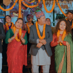 संस्कृति जोगाउने वर्षकै उत्कृष्ट उपहार: ६ दिग्गज कलाकारको साथमा अमृता लुङ्गेली मगरले ल्याइन् ‘मौलिक देउसी भैलो’(भिडियो सहित )